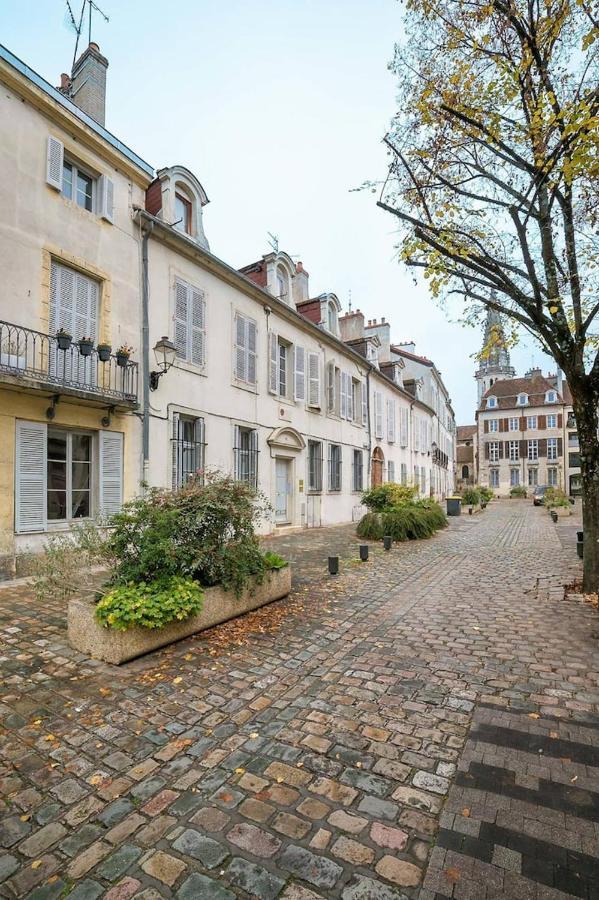 Le Tillot Dijon Bagian luar foto